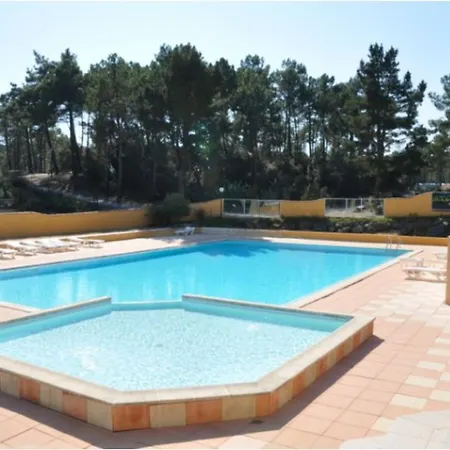 Climatise - 6 Pers. - Api-1-52-2262 Kamp alanı Saint-Hilaire-de-Riez